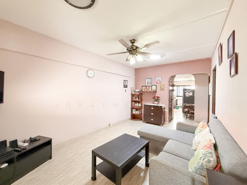 455 Jurong West Street 42, 455 Jurong West Street 42, 2 Bedrooms, 797 sqft, HDB Flat For Sale, by Jonathan Yeo, 500235488 - Living Room - PropertyGuru.com.sg