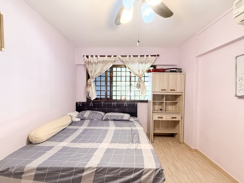 455 Jurong West Street 42, 455 Jurong West Street 42, 2 Bedrooms, 797 sqft, HDB Flat For Sale, by Jonathan Yeo, 500235488 - Common Bedroom - PropertyGuru.com.sg