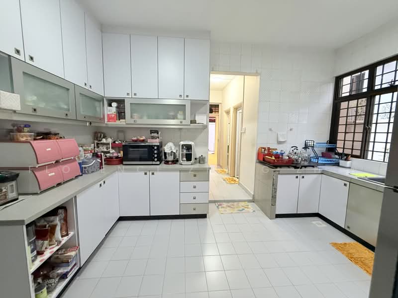 458503, Fidelio street, Bedok / Upper East Coast, 4 Bedrooms, 3,139 sqft, Corner Terrace For Rent, by Florence Zheng Zhen, 500235498 - Kitchen - PropertyGuru.com.sg