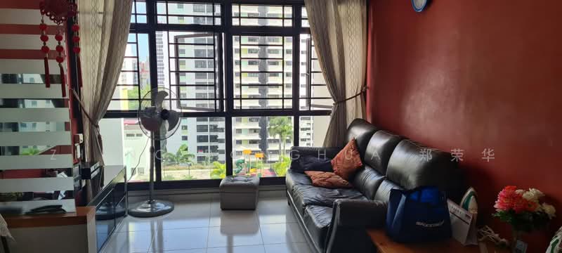 454 Clementi Avenue 3, 454 Clementi Avenue 3, Room Rental, 120 sqft, HDB Flat For Rent, by Zheng Ronghua 郑荣华, 500235499 - Living Room - PropertyGuru.com.sg