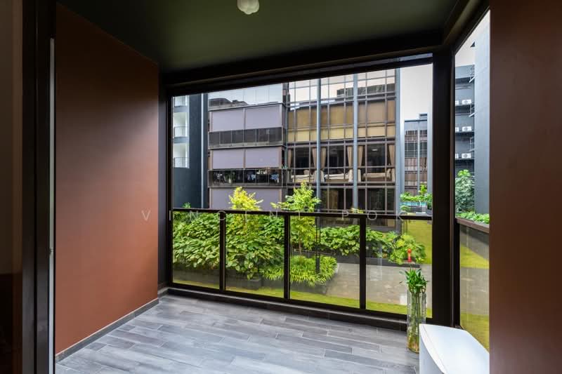 The Commodore, 61 Canberra Drive, 4 Bedrooms, 1,184 sqft, Condominium For Rent, by Vincent Pok, 500235500 - Balcony - PropertyGuru.com.sg