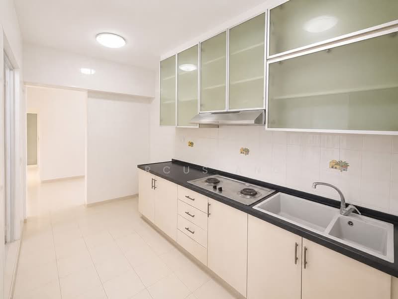 15 Farrer Park Road, 15 Farrer Park Road, 2 Bedrooms, 667 sqft, HDB Flat For Sale, by Marcus Ang, 500235510 - Kitchen - PropertyGuru.com.sg