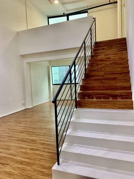 Oxley BizHub, 61 Ubi Road 1, 1,450 sqft, Light Industrial (B1) For Rent, by Shawn Thayalan, 500235511 - CommercialGuru.com.sg