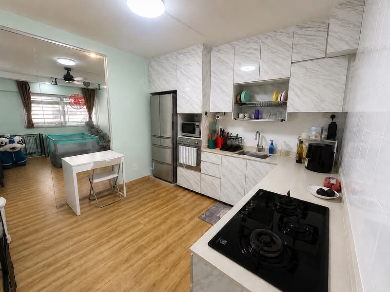 21 Queen's Close, 21 Queen's Close, 3 Bedrooms, 1,163 sqft, HDB Flat For Sale, by SJ Yong, 500235517 - Kitchen - PropertyGuru.com.sg