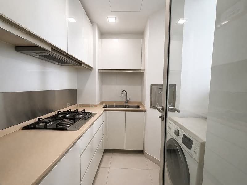 The Centris, 83 Jurong West Central 3, 2 Bedrooms, 958 sqft, Apartment For Sale, by Ronald Lam, 500235518 - Kitchen - PropertyGuru.com.sg