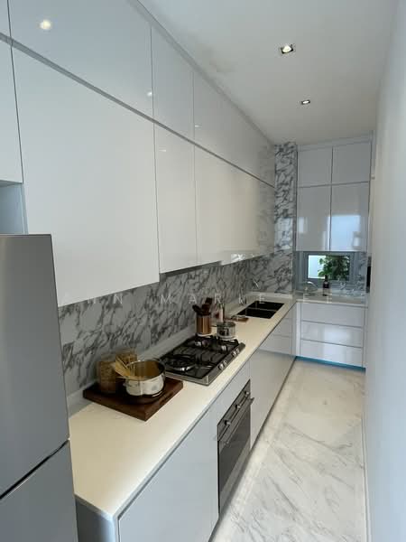 Queens Peak, 1 Dundee Road, 5 Bedrooms, 4,715 sqft, Condominium For Sale, by Ann Marie Ee, 500235522 - Functional Kitchen (view fm window) - PropertyGuru.com.sg