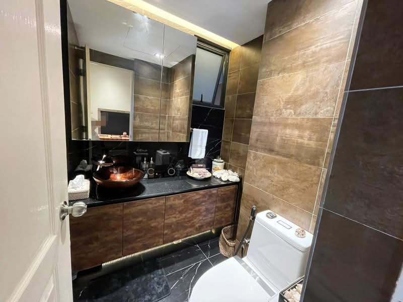 Tanglin View, 150 Prince Charles Crescent, 4 Bedrooms, 1,991 sqft, Condominium For Rent, by Nicole Lim, 500235525 - PropertyGuru.com.sg
