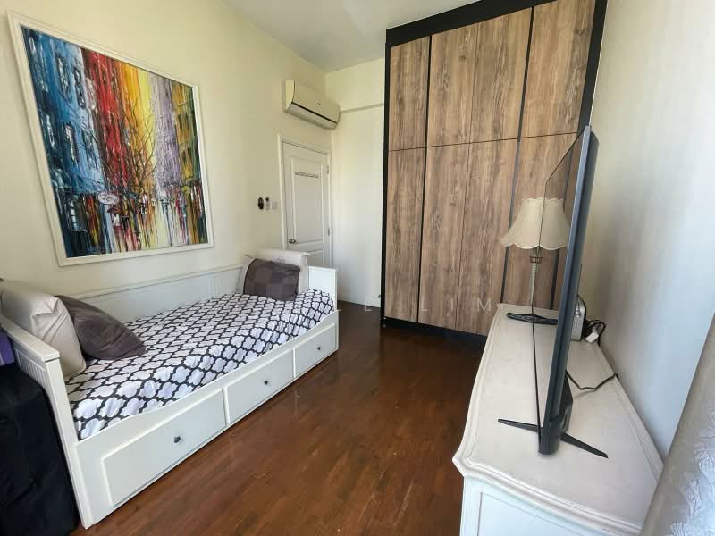 Tanglin View, 150 Prince Charles Crescent, 4 Bedrooms, 1,991 sqft, Condominium For Rent, by Nicole Lim, 500235525 - Bedroom 3 - PropertyGuru.com.sg