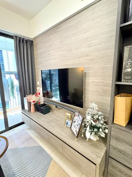Sims Urban Oasis, 2 Sims Drive, 2 Bedrooms, 624 sqft, Condominium For Sale, by Dorris Tan, 500235526 - Living Room - PropertyGuru.com.sg
