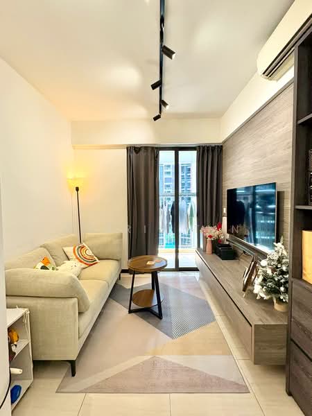 Sims Urban Oasis, 2 Sims Drive, 2 Bedrooms, 624 sqft, Condominium For Sale, by Dorris Tan, 500235526 - Living Room - PropertyGuru.com.sg