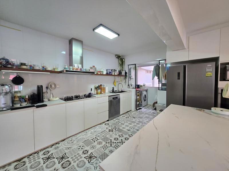 437A Bukit Batok West Avenue 5, 437A Bukit Batok West Avenue 5, Dairy Farm / Bukit Panjang / Choa Chu Kang, 3 Bedrooms, 1,216 sqft, HDB Flat For Sale, by Alvin Chua, 500235531 - Kitchen - PropertyGuru.com.sg