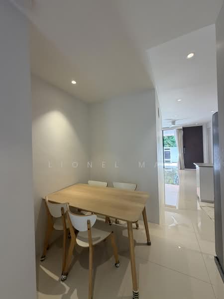 Eng Aun Park, , 2 Bedrooms, 1,060 sqft, Terraced House For Rent, by Lionel Mai, 500235534 - Dining Room - PropertyGuru.com.sg