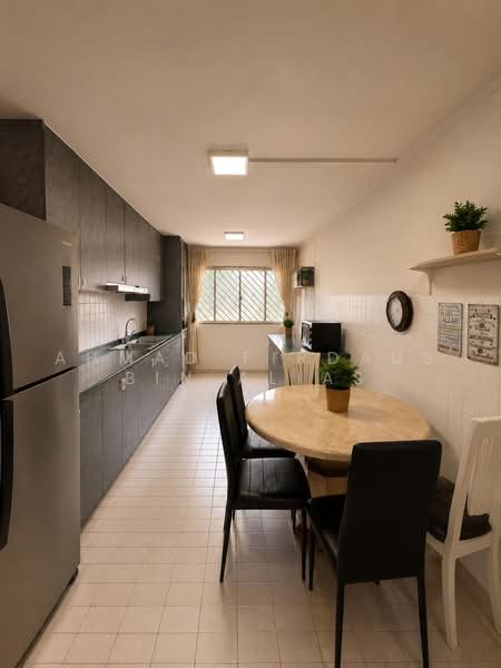 201D Tampines Street 21, 201D Tampines Street 21, 2 Bedrooms, 732 sqft, HDB Flat For Sale, by Ahmad Firdaus Bin Alias, 500235536 - Kitchen - PropertyGuru.com.sg