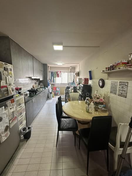 201D Tampines Street 21, 201D Tampines Street 21, 2 Bedrooms, 732 sqft, HDB Flat For Sale, by Ahmad Firdaus Bin Alias, 500235536 - Kitchen - PropertyGuru.com.sg