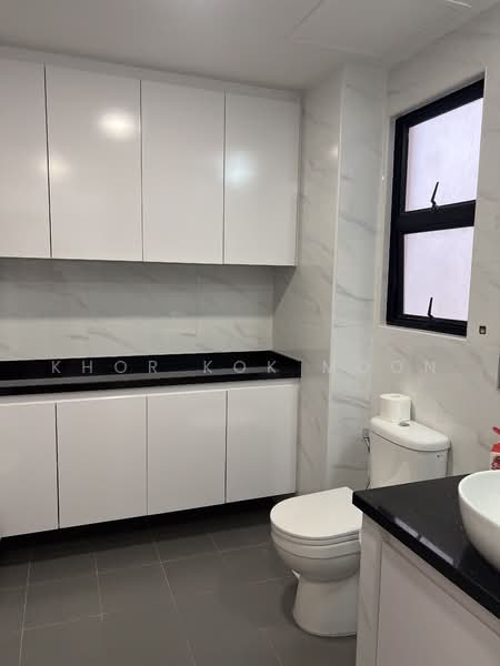Dover Parkview, 30 Dover Rise, 2 Bedrooms, 969 sqft, Condominium For Sale, by KHOR KOK MOON, 500235540 - Bathroom - PropertyGuru.com.sg