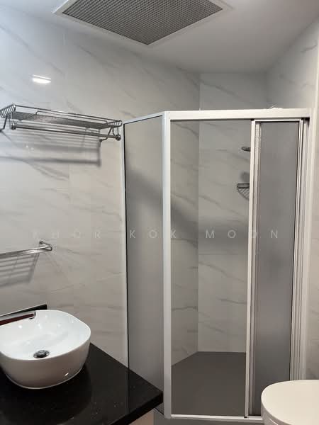 Dover Parkview, 30 Dover Rise, 2 Bedrooms, 969 sqft, Condominium For Sale, by KHOR KOK MOON, 500235540 - Bathroom - PropertyGuru.com.sg