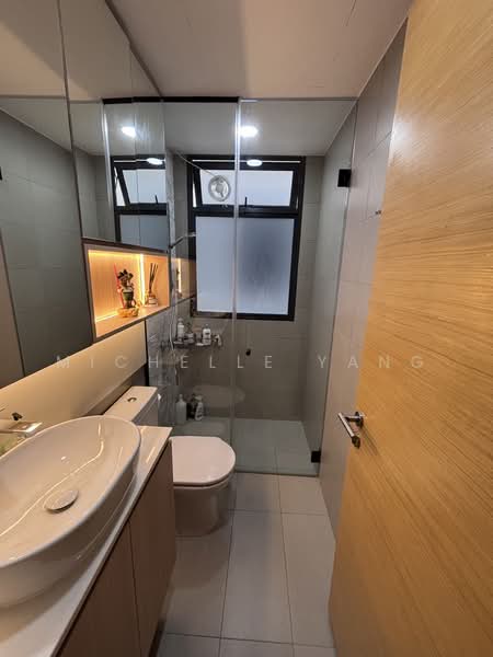 WaterScape @ Cavenagh, 65 Cavenagh Road, 2 Bedrooms, 1,066 sqft, Apartment For Sale, by Michelle Yang, 500235544 - Common Bathroom - PropertyGuru.com.sg