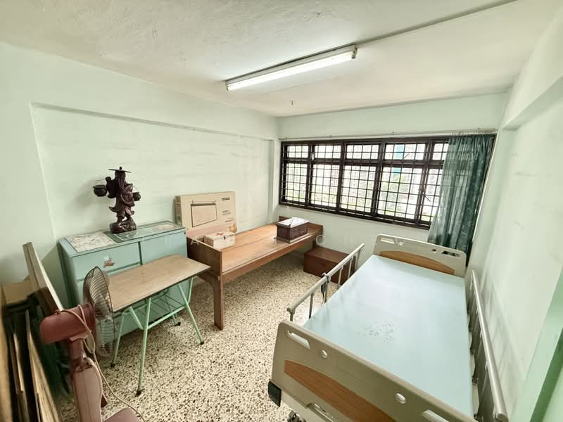 15 Ghim Moh Road, 15 Ghim Moh Road, 3 Bedrooms, 883 sqft, HDB Flat For Sale, by Tracci Cheo, 500235558 - Bedroom 2 - PropertyGuru.com.sg