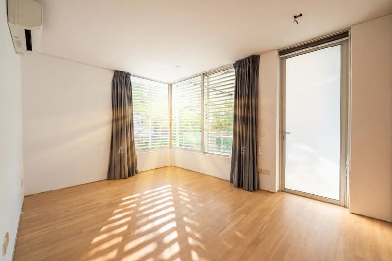 Serangoon Garden Estate, Hythe Road, 4 Bedrooms, 3,500 sqft, Semi-Detached House For Rent, by Tan Nan See, 500235559 - Master Bedroom - PropertyGuru.com.sg
