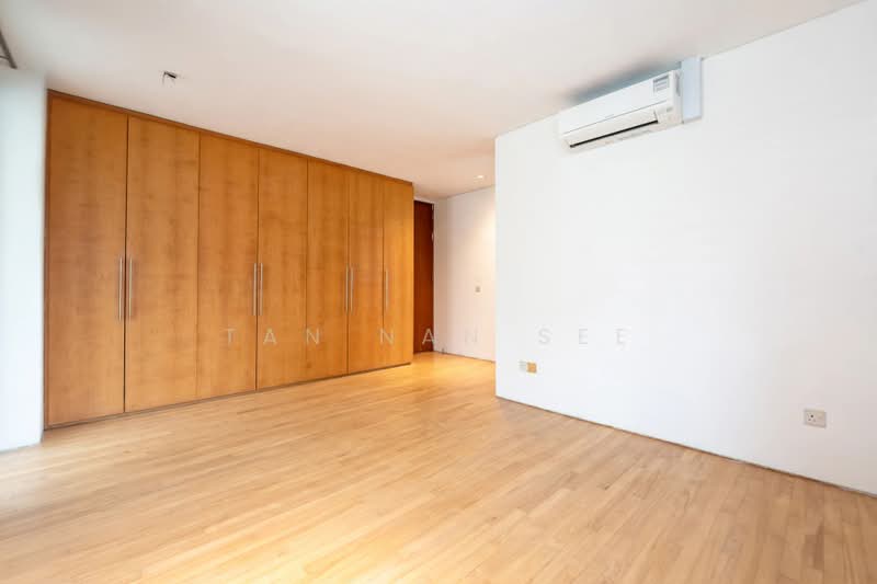 Serangoon Garden Estate, Hythe Road, 4 Bedrooms, 3,500 sqft, Semi-Detached House For Rent, by Tan Nan See, 500235559 - Master Bedroom - PropertyGuru.com.sg