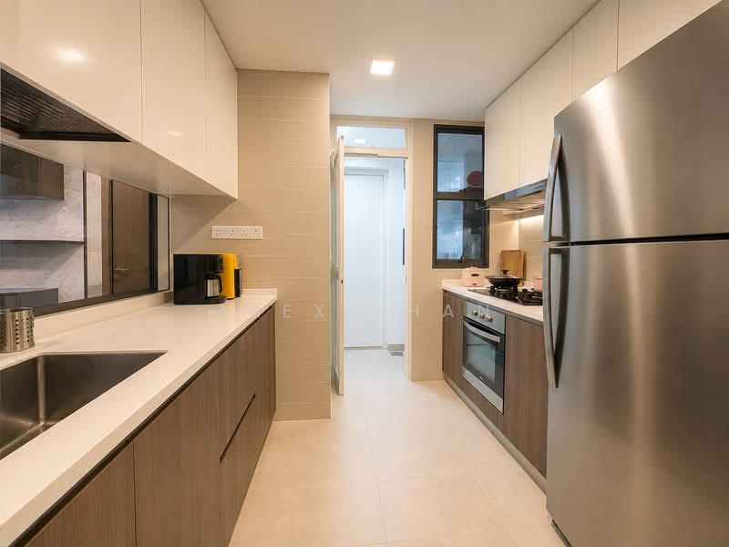 Symphony Suites, 13 Yishun Close, 3 Bedrooms, 915 sqft, Condominium For Sale, by Alex Zhan, 500235566 - Kitchen - PropertyGuru.com.sg