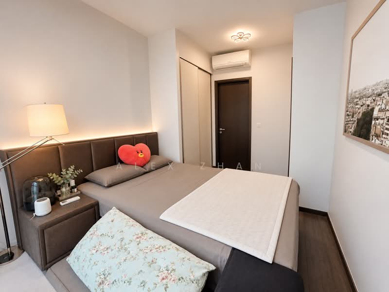 Symphony Suites, 13 Yishun Close, 3 Bedrooms, 915 sqft, Condominium For Sale, by Alex Zhan, 500235566 - Master Bedroom - PropertyGuru.com.sg