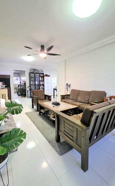 287 Yishun Avenue 6, 287 Yishun Avenue 6, Sembawang / Yishun, 3 Bedrooms, 1,130 sqft, HDB Flat For Sale, by Mohammad Khafidz(Fizzy Fizz), 500235572 - Living Room - PropertyGuru.com.sg