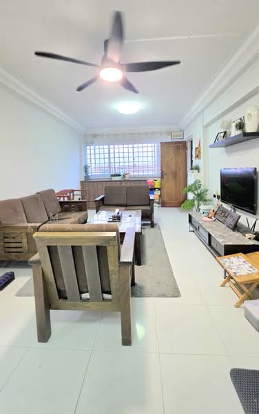 287 Yishun Avenue 6, 287 Yishun Avenue 6, Sembawang / Yishun, 3 Bedrooms, 1,130 sqft, HDB Flat For Sale, by Mohammad Khafidz(Fizzy Fizz), 500235572 - Living Room - PropertyGuru.com.sg