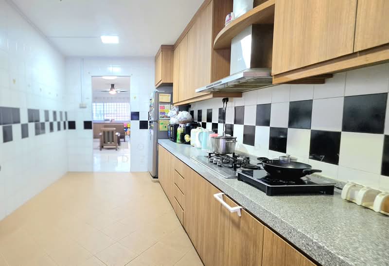 287 Yishun Avenue 6, 287 Yishun Avenue 6, Sembawang / Yishun, 3 Bedrooms, 1,130 sqft, HDB Flat For Sale, by Mohammad Khafidz(Fizzy Fizz), 500235572 - Kitchen - PropertyGuru.com.sg