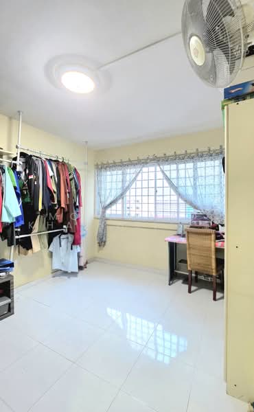 287 Yishun Avenue 6, 287 Yishun Avenue 6, Sembawang / Yishun, 3 Bedrooms, 1,130 sqft, HDB Flat For Sale, by Mohammad Khafidz(Fizzy Fizz), 500235572 - Bedroom - PropertyGuru.com.sg