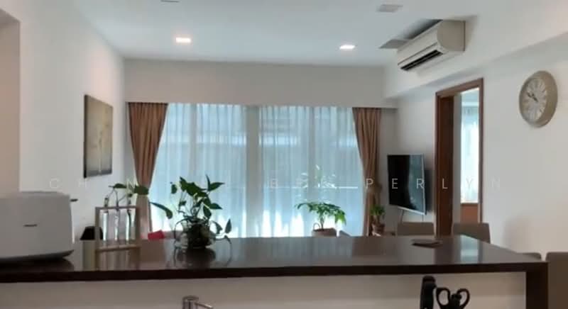 Suites at Orchard, 38 Handy Road, 2 Bedrooms, 753 sqft, Condominium For Rent, by Chin See Bee Perlyn, 500235577 - Living Room - PropertyGuru.com.sg