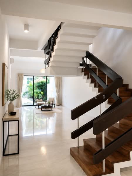 Serangoon Semi-D Near MRT, NEX & School, , 4 Bedrooms, 2,550 sqft, Semi-Detached House For Rent, by Jeremy Pher, 500235580 - Living Room - PropertyGuru.com.sg
