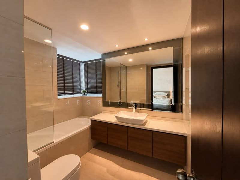 Compass Heights, 9 Sengkang Square, 3 Bedrooms, 1,292 sqft, Condominium For Sale, by Jessica Ng, 500235586 - Bathroom - PropertyGuru.com.sg