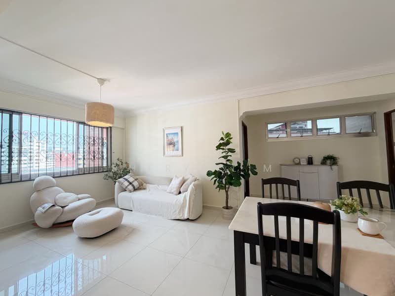 433 Choa Chu Kang Avenue 4, 433 Choa Chu Kang Avenue 4, 4 Bedrooms, 1,345 sqft, HDB Flat For Sale, by Sheryl Lim, 500235598 - Living Room - PropertyGuru.com.sg