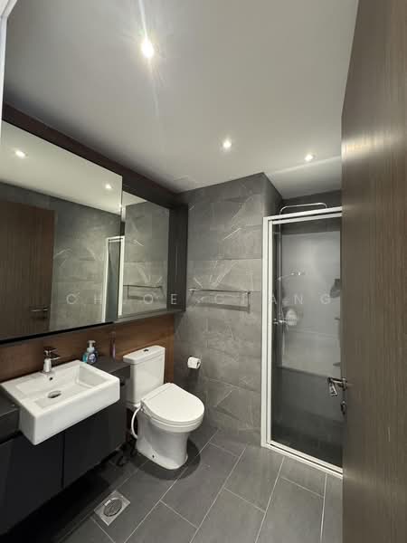 Rezi 24, 39 Lorong 24 Geylang, 2 Bedrooms, 527 sqft, Apartment For Sale, by Chloe Chang, 500235603 - Bathroom - PropertyGuru.com.sg