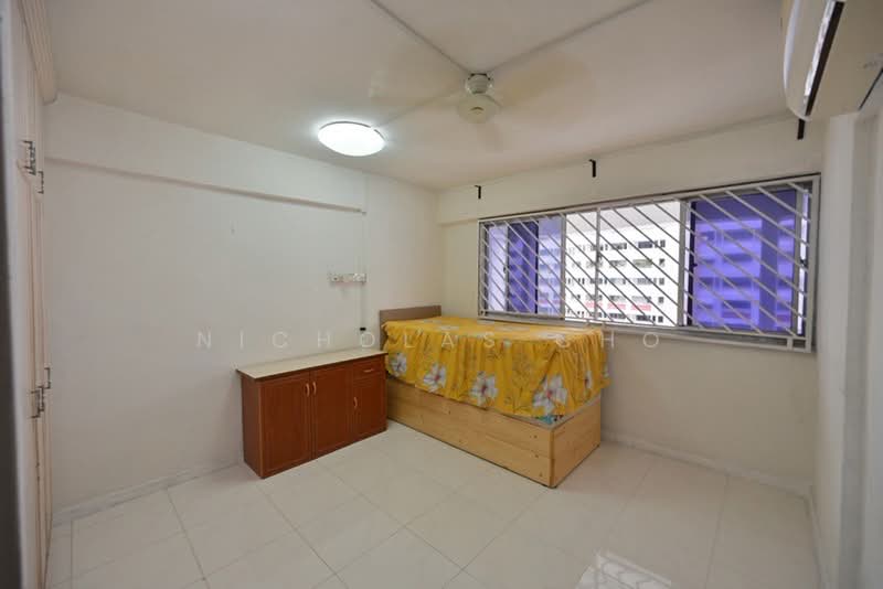 556 Jurong West Street 42, 556 Jurong West Street 42, 3 Bedrooms, 1,593 sqft, HDB Flat For Sale, by Nicholas Cho, 500235607 - PropertyGuru.com.sg