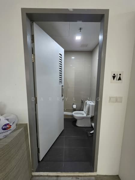 HH @ Kallang, 55 Kallang Pudding Road, Macpherson / Potong Pasir, 1,970 sqft, Light Industrial (B1) For Rent, by Darryl Ng, 500235613 - Bathroom - CommercialGuru.com.sg