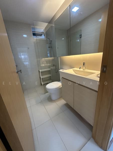 The Tampines Trilliant, 21 Tampines Central 7, 3 Bedrooms, 872 sqft, Condominium For Rent, by Elva Elva Ouyang, 500235616 - Bathroom - PropertyGuru.com.sg