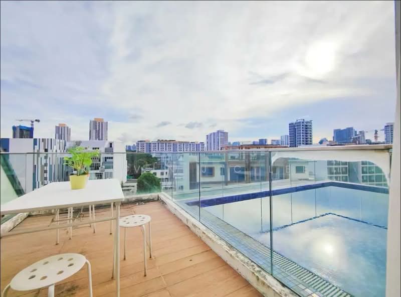 8 Farrer Suites, 8 Sing Joo Walk, Farrer Park / Serangoon Rd, 2 Bedrooms, 893 sqft, Apartment For Sale, by Kelvin J.C Lee, 500235620 - Roof Terrace - PropertyGuru.com.sg