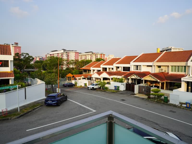 A Rare Corner Terrace with Large 3600sqft Land Area in Thomson Hill, Thomson Hill, 4 Bedrooms, 2,800 sqft, Corner Terrace For Sale, by Peric Guo, 500235623 - View from Balcony - PropertyGuru.com.sg