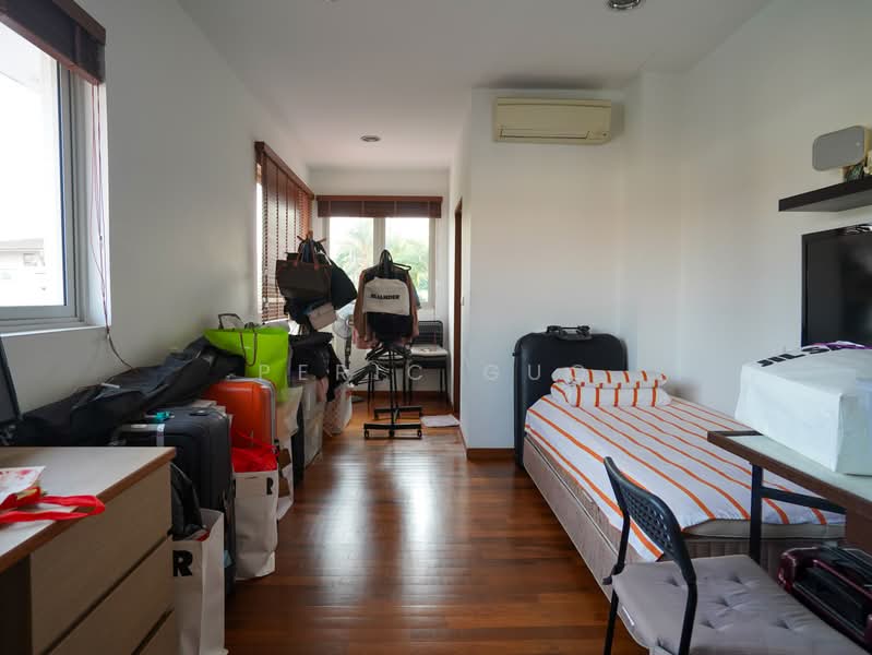 A Rare Corner Terrace with Large 3600sqft Land Area in Thomson Hill, Thomson Hill, 4 Bedrooms, 2,800 sqft, Corner Terrace For Sale, by Peric Guo, 500235623 - Ensuite Bedroom 2 - PropertyGuru.com.sg