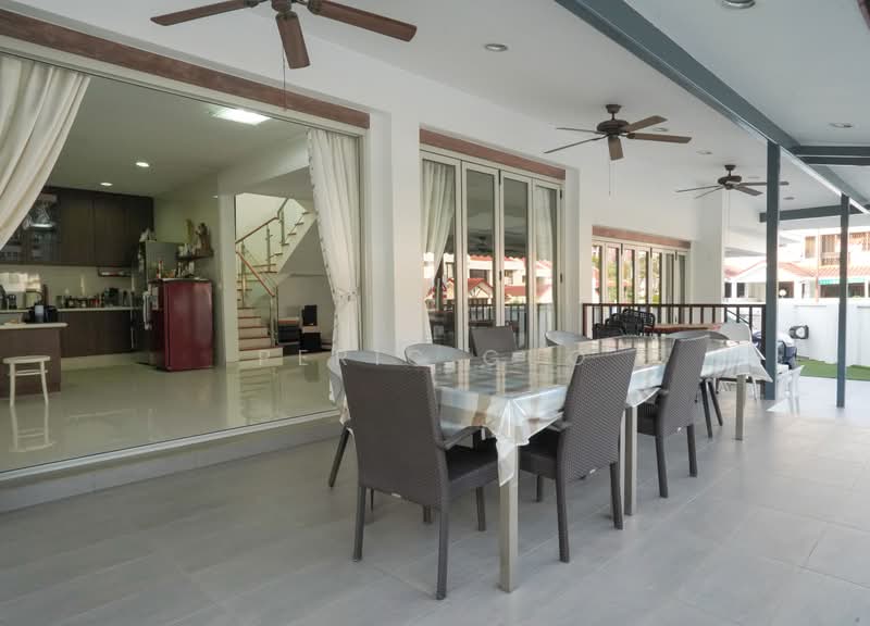 A Rare Corner Terrace with Large 3600sqft Land Area in Thomson Hill, Thomson Hill, 4 Bedrooms, 2,800 sqft, Corner Terrace For Sale, by Peric Guo, 500235623 - Outdoor Dining - PropertyGuru.com.sg
