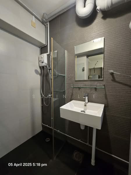 109A Edgedale Plains, 109A Edgedale Plains, 3 Bedrooms, 1,184 sqft, HDB Flat For Sale, by SuSin Lee, 500235627 - Bathroom - PropertyGuru.com.sg