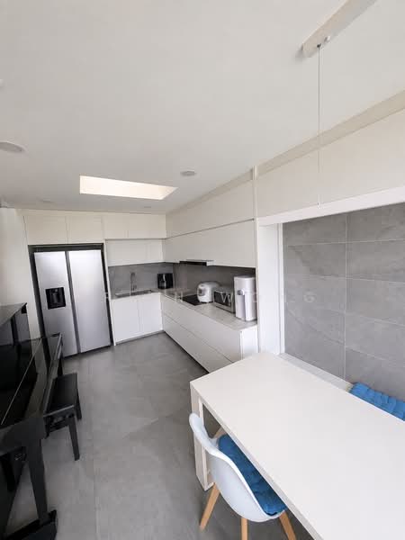 The Rochester Residences, 33 Rochester Drive, 2 Bedrooms, 1,281 sqft, Apartment For Sale, by Brian Wong, 500235630 - Kitchen - PropertyGuru.com.sg