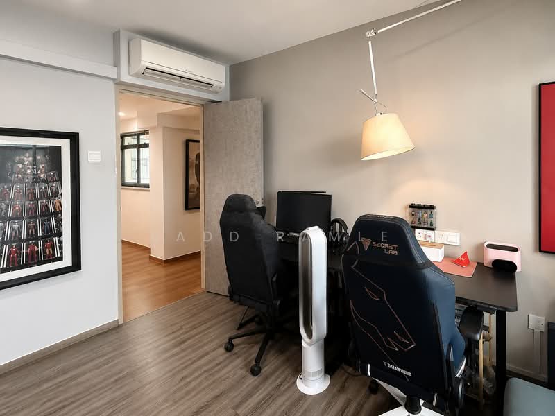 684B Jurong West Street 64, 684B Jurong West Street 64, 3 Bedrooms, 1,432 sqft, HDB Flat For Sale, by Badd Ramle, 500235637 - Common Bedroom 1 - PropertyGuru.com.sg