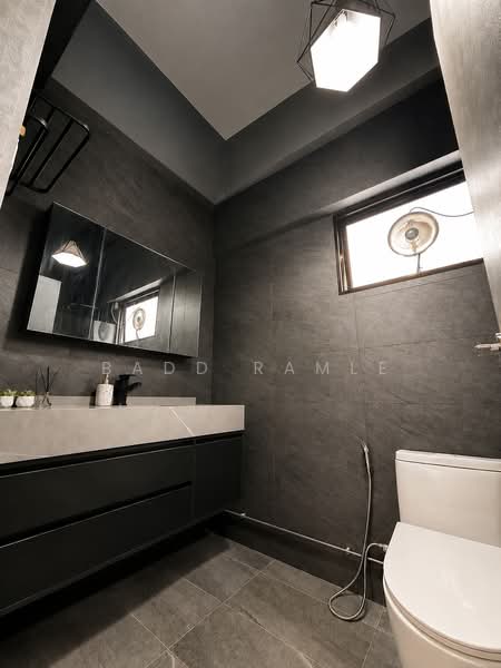684B Jurong West Street 64, 684B Jurong West Street 64, 3 Bedrooms, 1,432 sqft, HDB Flat For Sale, by Badd Ramle, 500235637 - Bathroom - PropertyGuru.com.sg