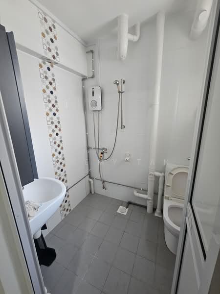 655 Yishun Avenue 4, 655 Yishun Avenue 4, 3 Bedrooms, 904 sqft, HDB Flat For Sale, by Jeremy Tan, 500235646 - PropertyGuru.com.sg