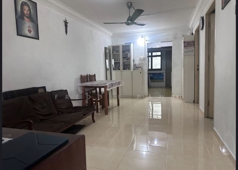 212 Boon Lay Place, 212 Boon Lay Place, 2 Bedrooms, 642 sqft, HDB Flat For Sale, by Freddie Pang, 500235648 - Living Room - PropertyGuru.com.sg