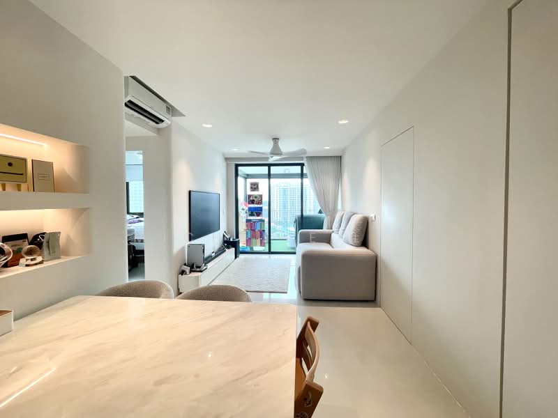The Topiary, 13 Fernvale Lane, 3 Bedrooms, 915 sqft, Condominium For Sale, by Michelle Lee, 500235651 - PropertyGuru.com.sg