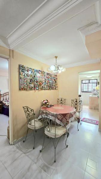 82 Commonwealth Close, 82 82, Alexandra / Commonwealth, 2 Bedrooms, 646 sqft, HDB Flat For Sale, by Jolene Yang, 500235652 - Dining Room - PropertyGuru.com.sg